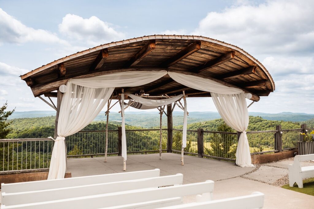 Outdoor wedding ceremony space at Le Belvédère overlooking the Gatineau Hills near Wakefield Quebec
